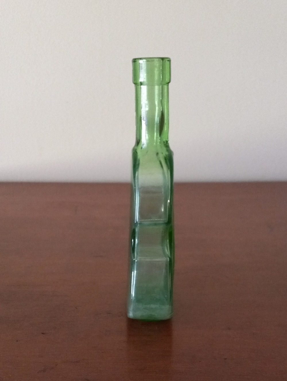 Vintage Green Glass Violin-Shaped Bottle - Picture 4 of 9